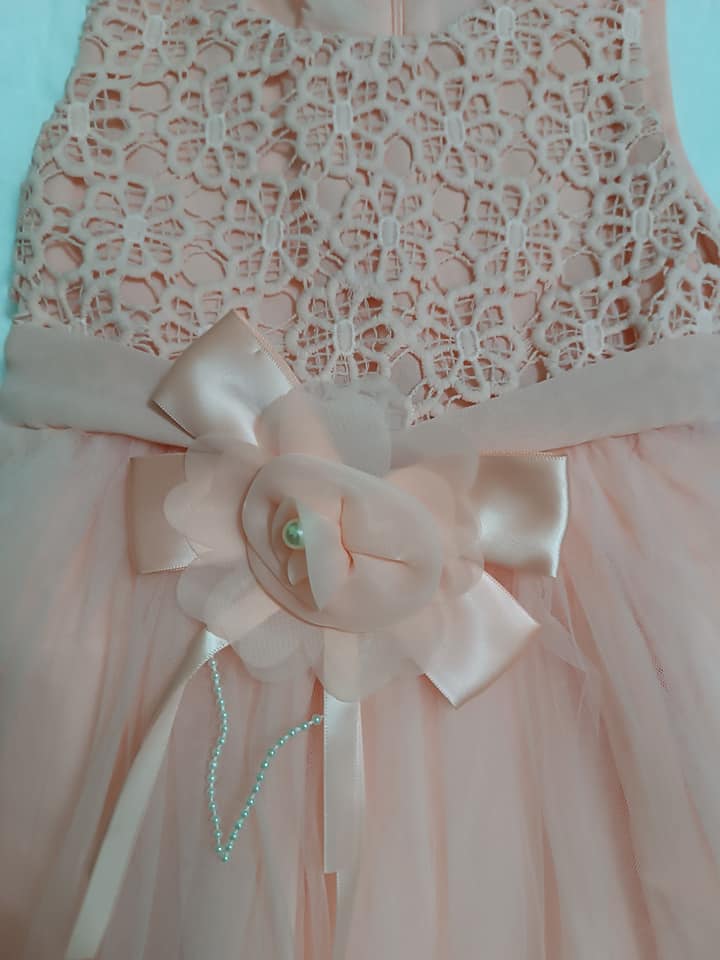 Vestido con Encaje y Tulle