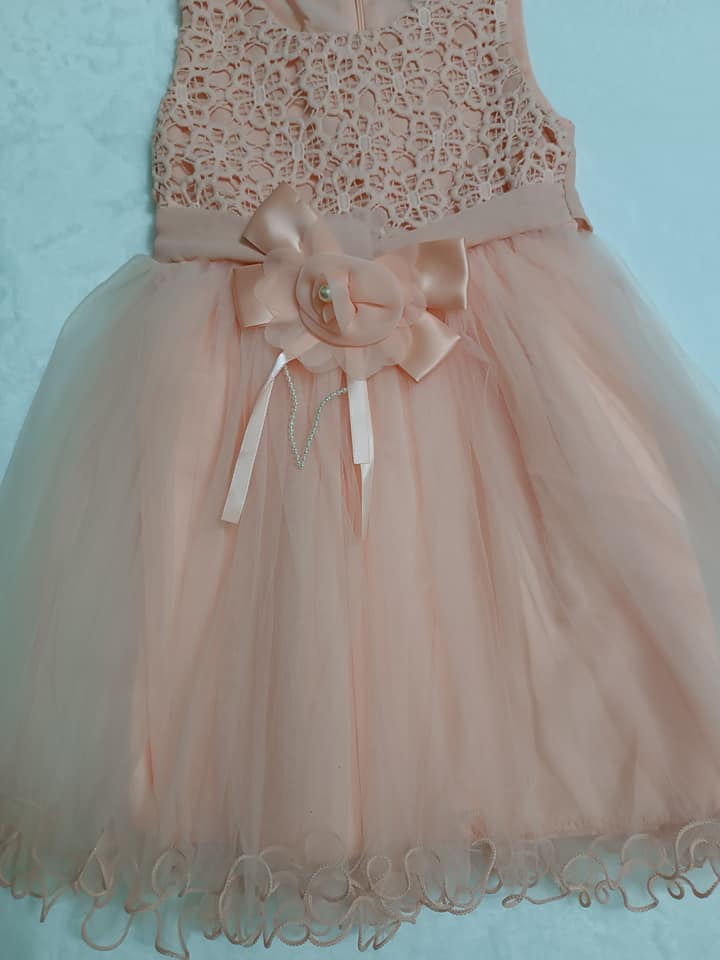 Vestido con Encaje y Tulle