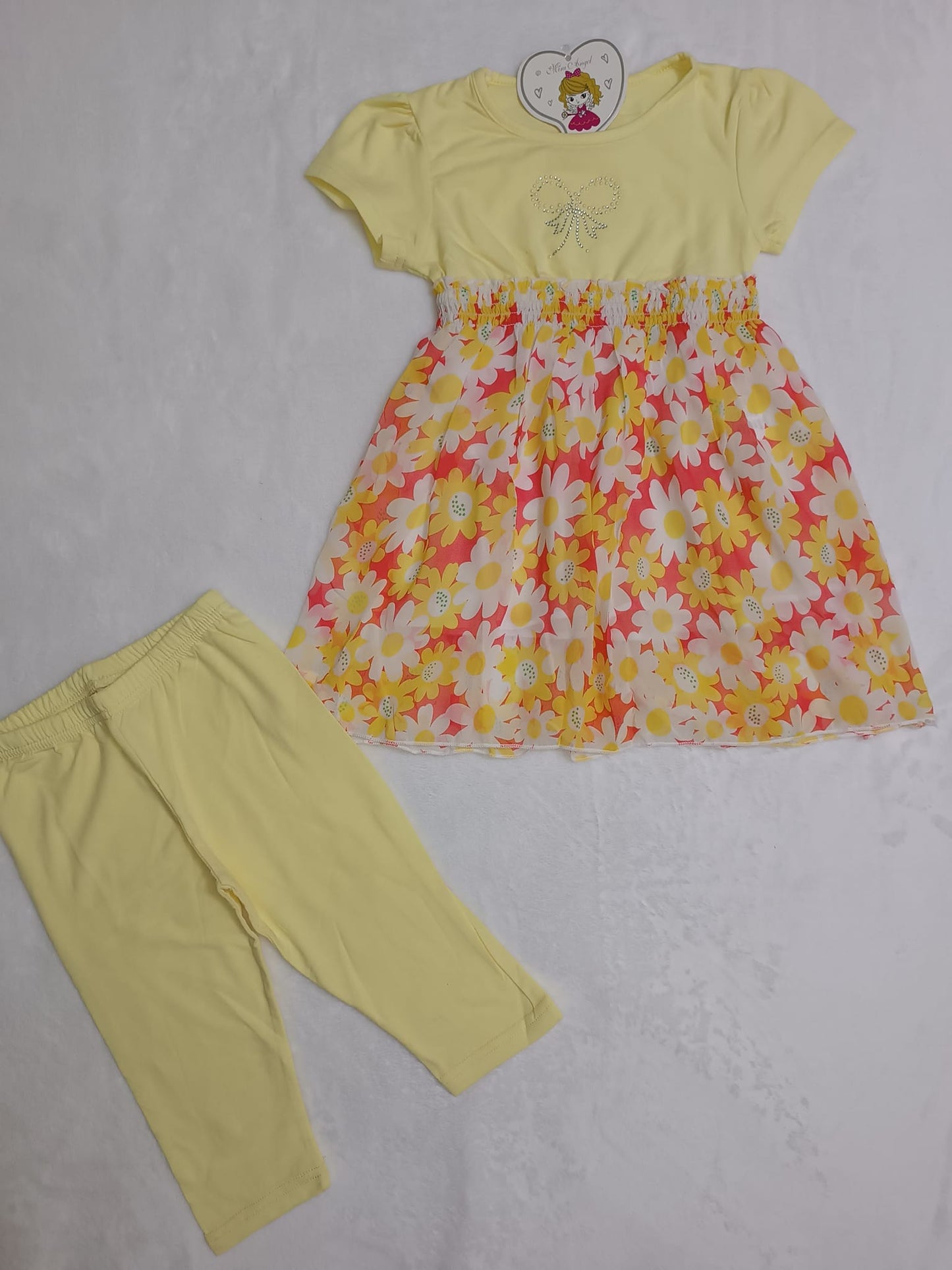 Conjunto Lazo y Flores