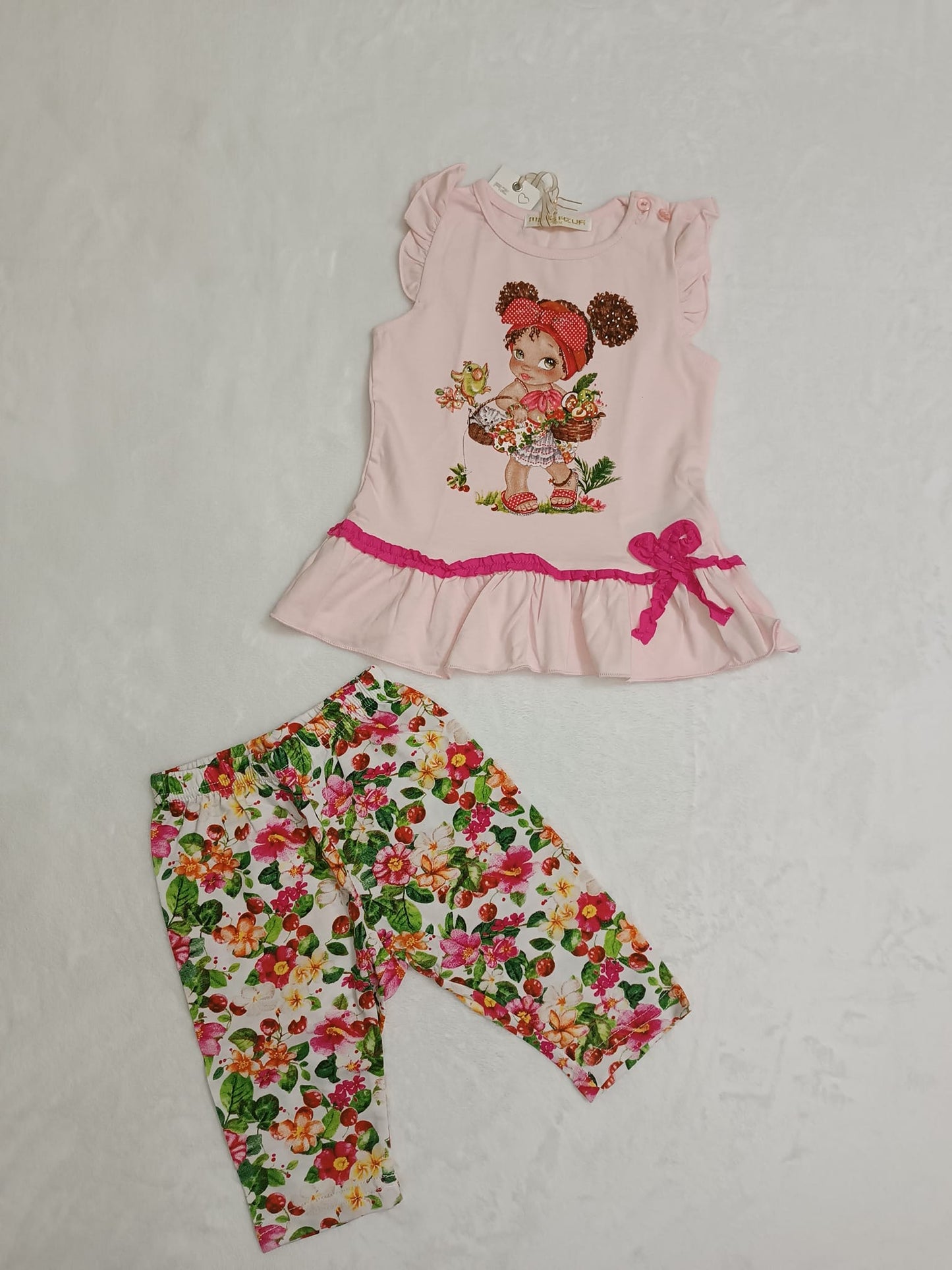 Conjunto Niña y Cesta